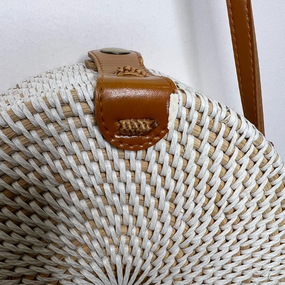 Collection 18 Handcrafted Round Rattan Bag - Picture 6 of 6